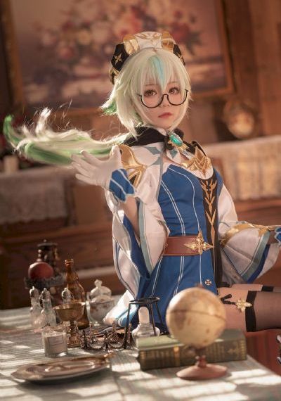 欧美头像女生大笑高清_DVD手机在线看