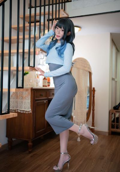 亚洲综合国产自拍_十万网红美女美酱