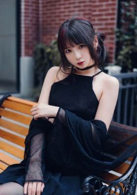 欧美范的容嬷嬷_4K全集在线观看
